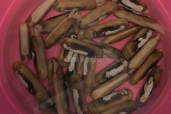 蒜香双头蛏子的做法图解1