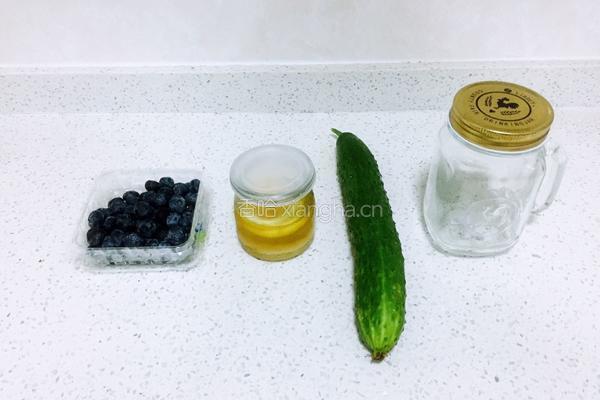 黄瓜蓝莓排毒水（梅森罐）的做法图解1