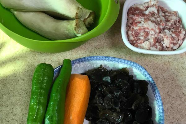 杏鲍菇肉末的做法图解2