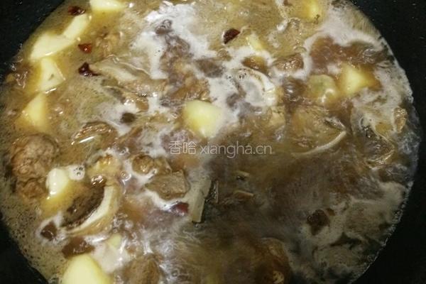 大骨头炖土豆的做法图解17