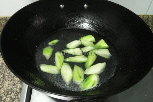 丝瓜肉片汤的做法图解8