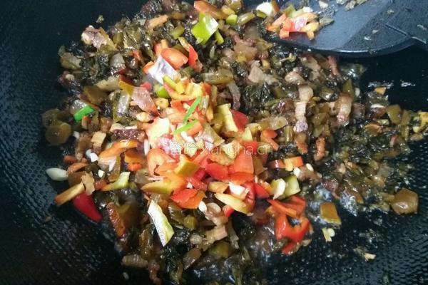 腊肉 酸菜面条的做法图解7