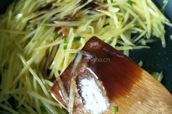 蚝油土豆丝的做法图解9