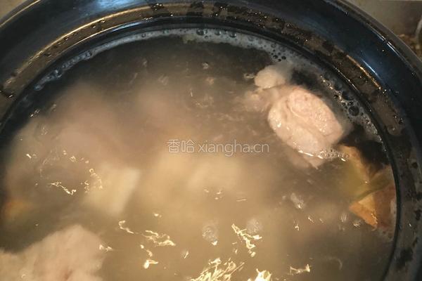 小米排骨炖莲藕的做法图解7