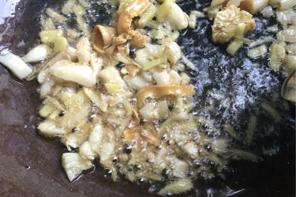 爆炒河蚌肉的做法图解4