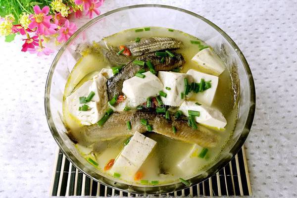 泥鳅豆腐汤的做法图解4