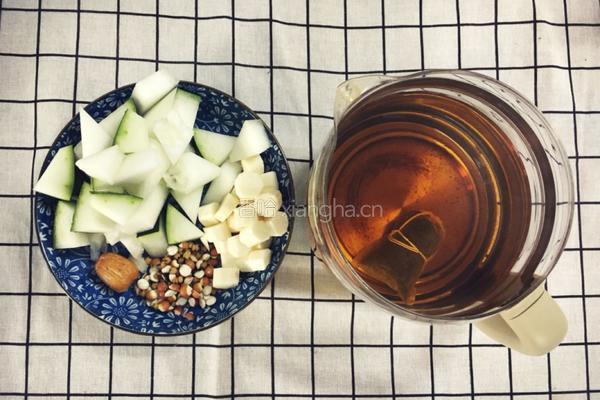藏茶冬瓜山药祛湿健脾胃汤的做法图解3