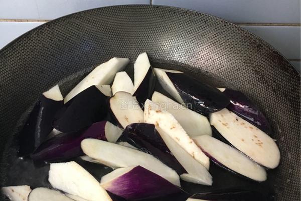 烧家常茄子的做法图解3