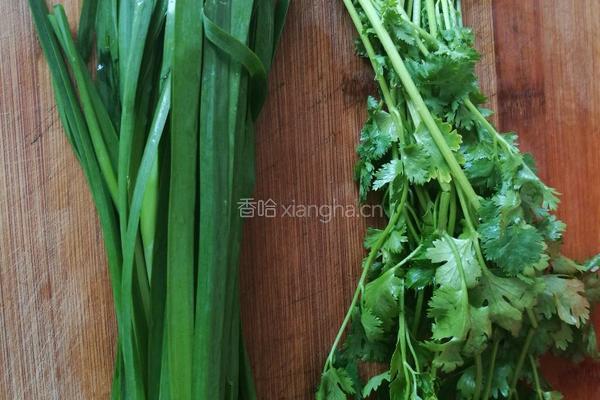肉臊子酸汤面的做法图解1