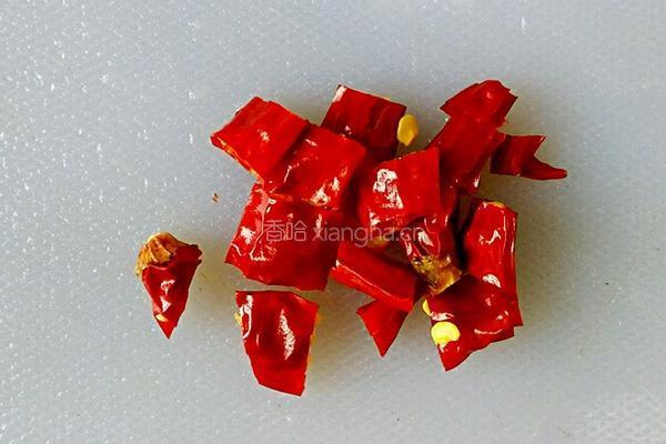 凉拌木耳香菜的做法图解4