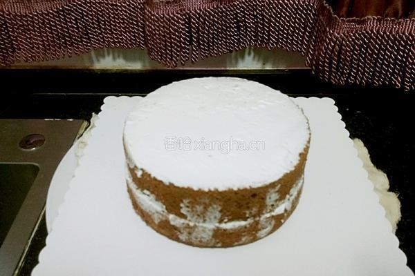 巧克力树桩蛋糕的做法图解5