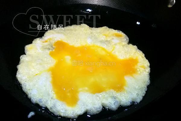 腊肠菜丁蛋炒饭的做法图解3