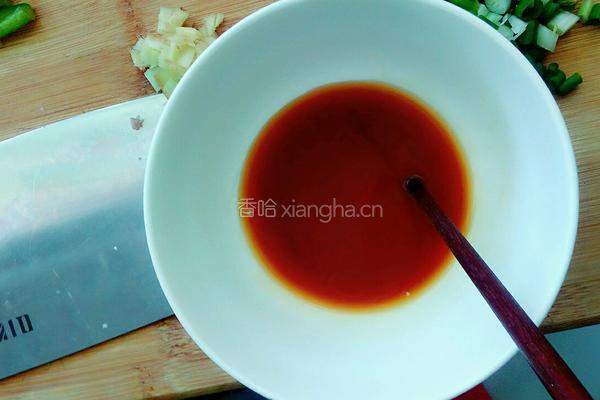 青椒炒肉丝的做法图解3