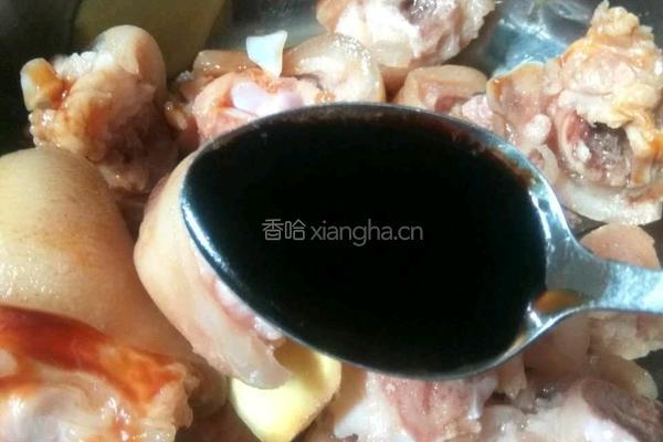 电饭锅酱油猪脚的做法图解7