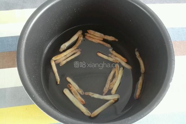 沙虫猪骨淮山粥的做法图解2