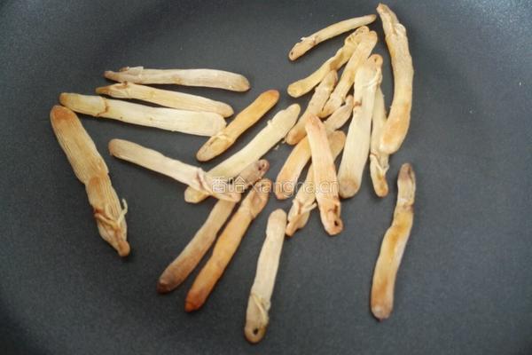沙虫猪骨淮山粥的做法图解1