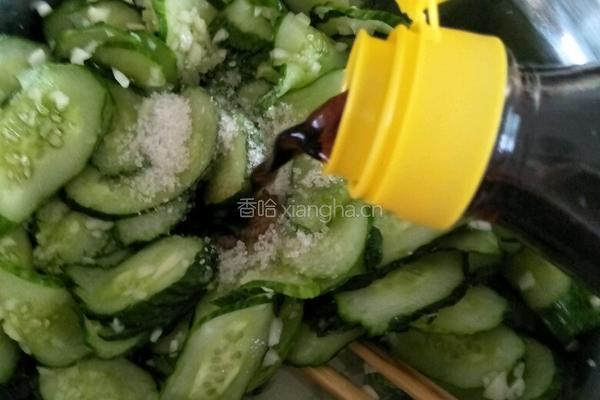 爽口黄瓜片的做法图解8