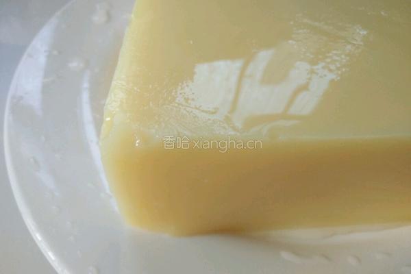 凉拌米豆腐的做法图解2