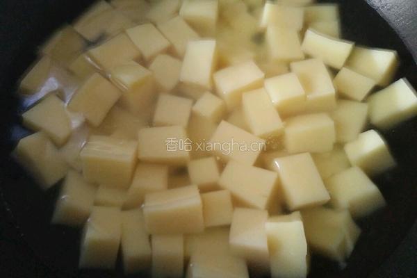 凉拌米豆腐的做法图解7