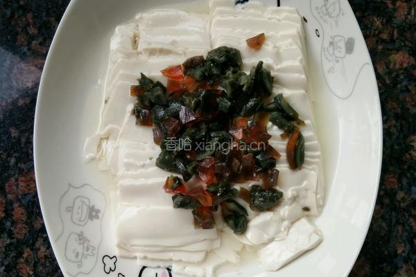 皮蛋豆腐的做法图解3