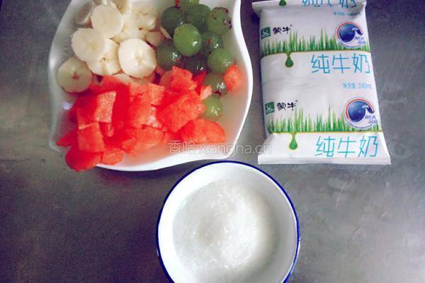 水果牛奶冰棍的做法图解1