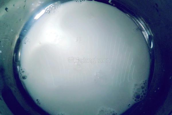 水果牛奶冰棍的做法图解2