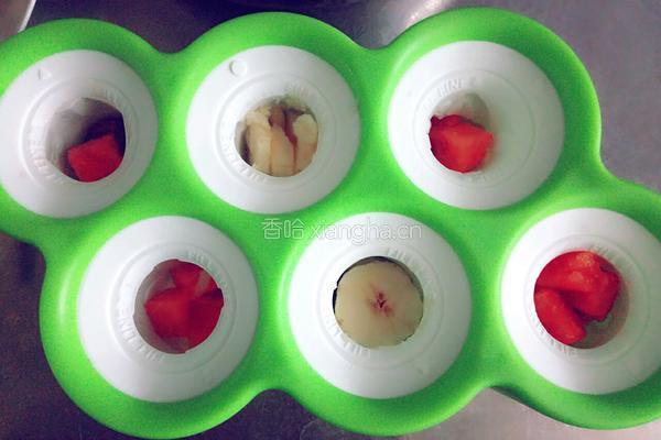 水果牛奶冰棍的做法图解5