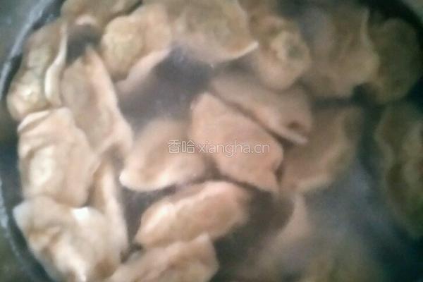 白菜虾仁饺子的做法图解11