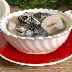 莲藕炖乌鸡的做法[图]