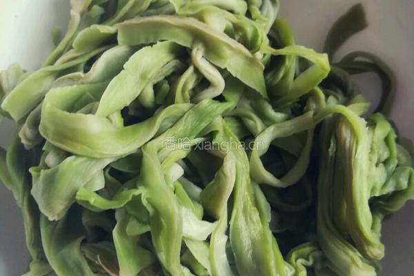 剁椒拌贡菜的做法图解4
