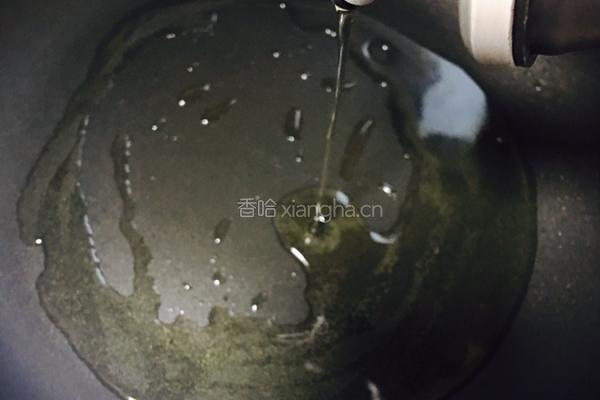 黑啤子姜焖鸭翅的做法图解3