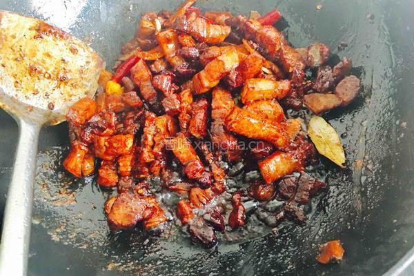 鹌鹑蛋红烧肉的做法图解15