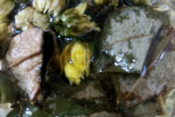 密炼菊花荷叶夏枯草茶的做法图解10