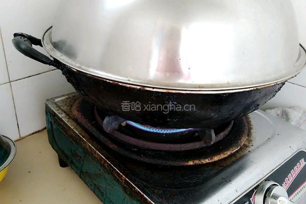 盐焗鹌鹑蛋的做法图解6