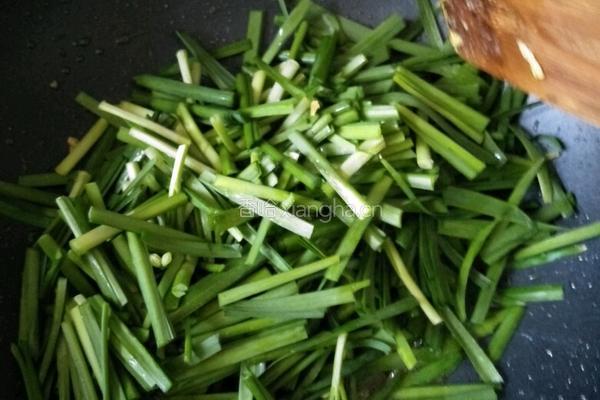 韭菜炒鸡蛋的做法图解10
