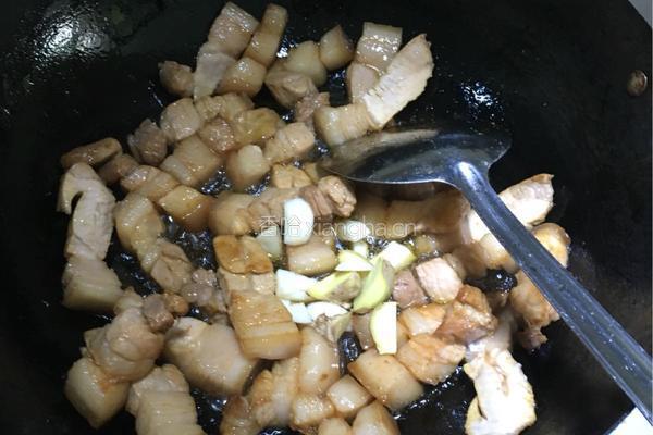 香菇红烧肉的做法图解5