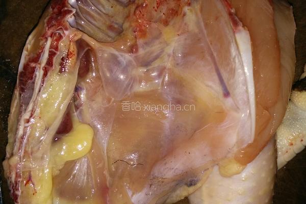 板栗焖鸡的做法图解1