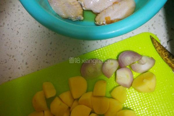 咖喱土豆酿鸡翅的做法图解2