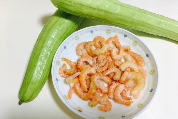 虾仁炒白瓜的做法图解1