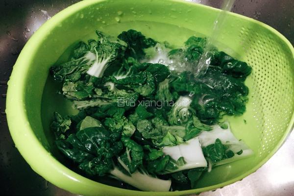 自制肉丸子白菜汤的做法图解4