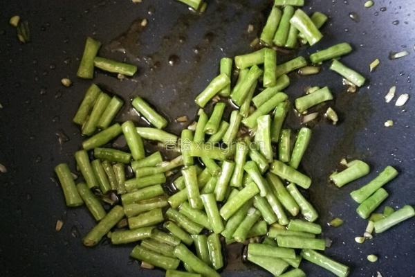 豆角闷饭的做法图解7