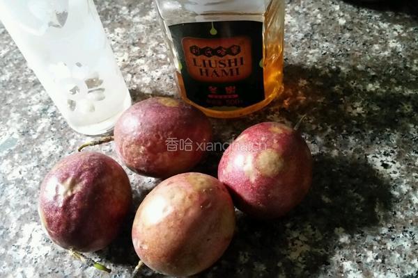 百香果蜜的做法图解1