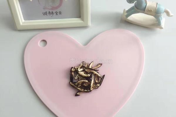 香菇虾皮粉，自制天然调味品的做法图解3