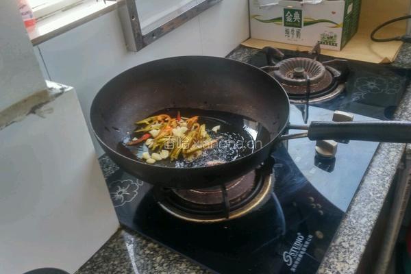 炒绿豆芽的做法图解4