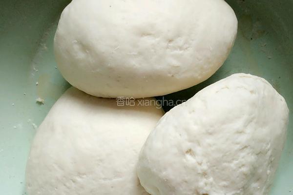 曲曲菜虾仁水饺的做法图解3