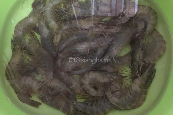 油焖大虾的做法图解1