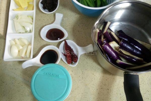 豆角烧茄子的做法图解1