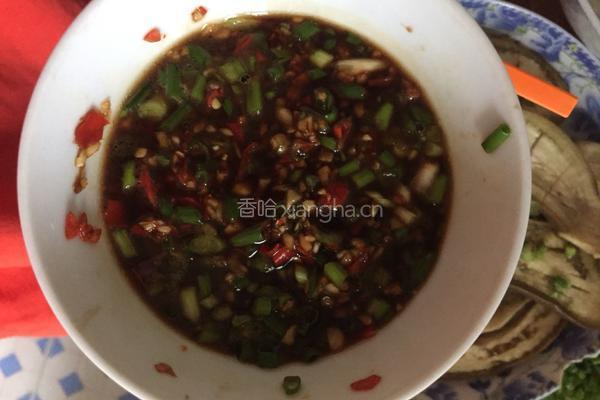 蒜末蒸茄子的做法图解3
