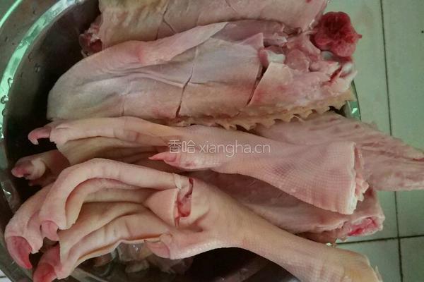 卤鸭翅鸭掌的做法图解1