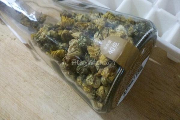 菊花冰格的做法图解1